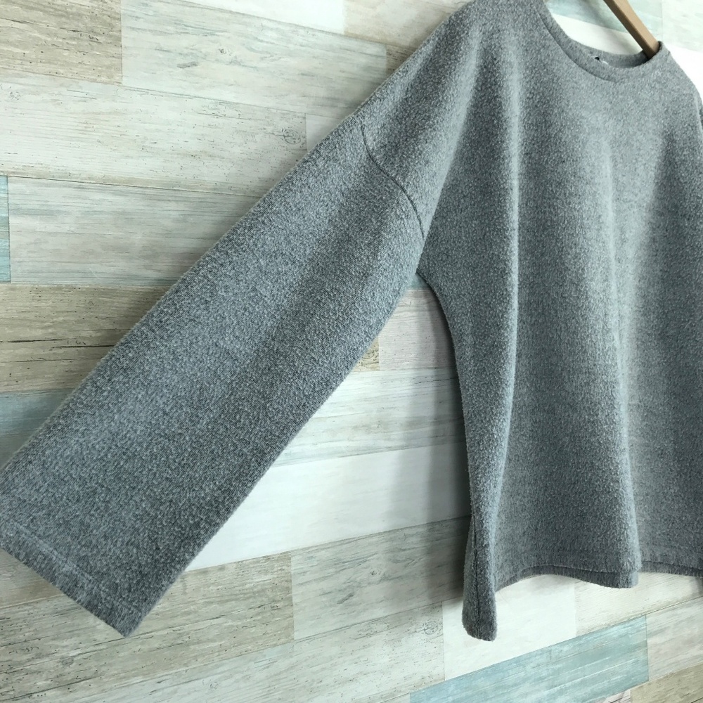 SOLD Oversized Boxy Sweater Gray Fuzzy Knit Zara - Picture 3 of 6